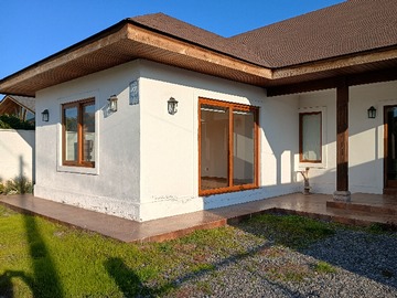 Casa en arriendo mensual en calle dos, Isla de Maipo - 3 dormitorios, 2 baños