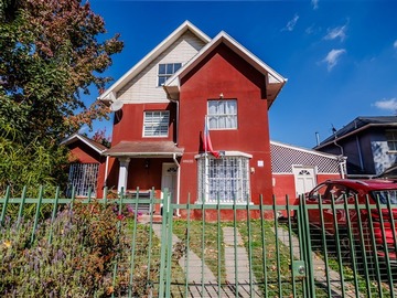 Casa en venta en Ciudad del este, Puente Alto - 5 dormitorios, 3 baños