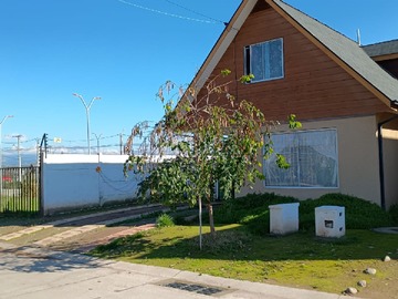 Casa en venta en Casa en Condominio Alto Buin III, Sector Buin Oriente, UF 3.380 - 3 dormitorios, 2 baños