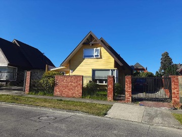 Casa en venta en Amplia casa en Mirador de la Bahía (9374), Puerto Montt - 3 dormitorios, 3 baños