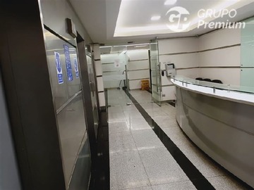 Oficina en arriendo mensual en Calle paseo ahumada, Santiago - 5 baños