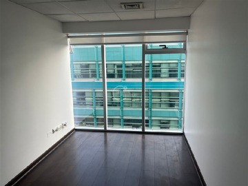 Oficina en arriendo mensual en Av. Las condes, Las Condes - 1 dormitorio, 1 baño