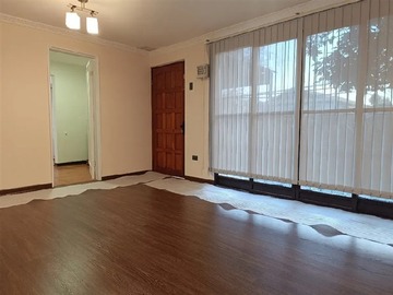Casa en arriendo mensual en Metro Príncipe de Gales, La Reina - 3 dormitorios, 2 baños