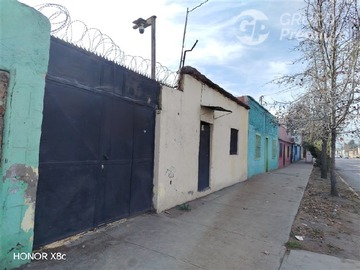 Casa en venta en Calle Roma a una cuadra de Panamaricana, Conchalí - 1 dormitorio, 2 baños