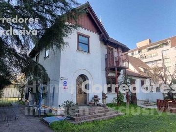 Local Comercial en venta en Gran Casa (810 terreno) con Patente Comercial (172671), Providencia - 4 baños