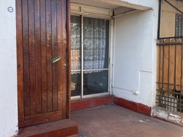 Casa en venta en Venta de casa en pedro aguirre cerda, Pedro Aguirre Cerda - 4 dormitorios, 1 baño