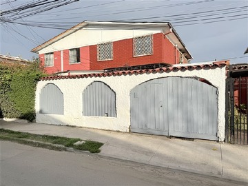Casa en arriendo mensual en Rayen, La Florida - 3 dormitorios, 2 baños