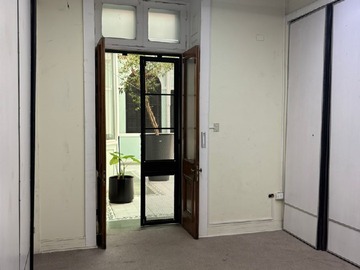 Bodega en arriendo mensual en Manuel Rodríguez entre Huérfanos y Agustinas, Santiago