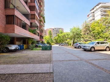 Departamento en venta en Oportunidad de Inversión en Zona Estratégica (146456), Providencia - 4 dormitorios, 3 baños