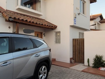 Casa en venta en Av. Río Lauca Pte. 3176, Coquimbo - 4 dormitorios, 3 baños