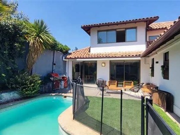 Casa en venta en Casa En Venta 5 Dorm, 4 Baños y Piscina La Reina (175671), La Reina - 5 dormitorios, 4 baños