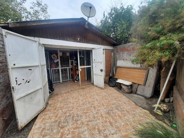 Casa en venta en Avenida Portales 2510, Maipú - 2 dormitorios, 1 baño