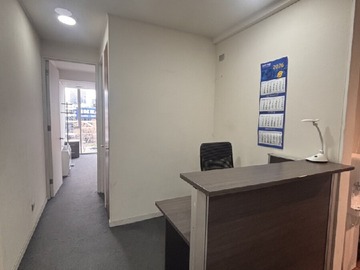 Oficina en arriendo mensual en Kennedy frente Parque Arauco, Vitacura - 1 dormitorio, 1 baño