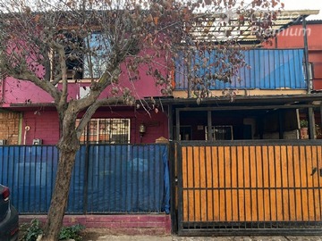 Casa en venta en entre avenida Esmeralda y avenida Julio Vrancken, Talagante - 4 dormitorios, 2 baños