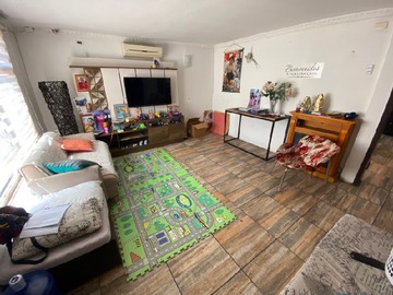 Casa en venta en Vendemos casa y departamento en un mismo sitio, El Bosque - 5 dormitorios, 3 baños