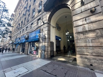 Oficina en arriendo mensual en Ahumada con huerfanos, Santiago - 4 dormitorios, 1 baño