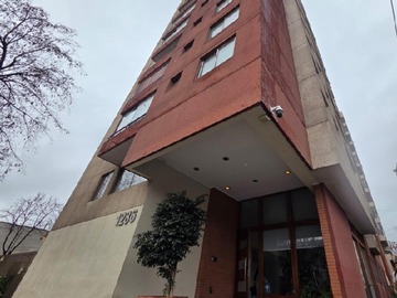 Departamento en venta en San Ignacio de Loyola 1286, Santiago - 4 dormitorios, 2 baños