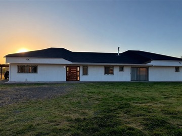 Casa en venta en Loteo san zoilo, Pelarco - 5 dormitorios, 3 baños