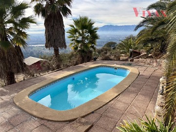 Parcela en venta en Vendo Parcela con Casa , con piscina! vista panorámica, en Lomas del Aguila , Paine, Paine - 4 dormitorios, 2 baños