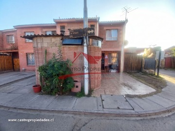 Casa en venta en Casa de Dos Pisos, 3 Dormitorios 2 Baños, Quilicura. - 3 dormitorios, 2 baños