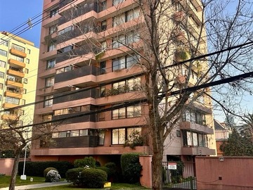 Departamento en venta en Comodo departamento 3 dormitorios 2 baños ubicado en sector residencial consolidado en la comuna de providencia, Providencia - 3 dormitorios, 2 baños