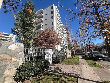 Departamento en venta en Luis Bascuñan, Lo Barnechea - 3 dormitorios, 3 baños