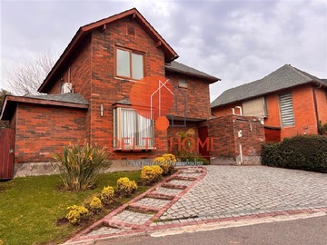 Casa en venta en Faldeo de Las Pircas, Peñalolén - 3 dormitorios, 3 baños