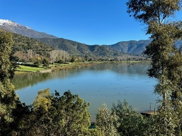 Casa en arriendo mensual en Península Del León, Aculeo, 3D 2B. Piscina Quincho, Paine - 3 dormitorios, 2 baños