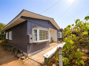 Casa en venta en Horcón– Puchuncaví, Puchuncaví - 4 dormitorios, 2 baños