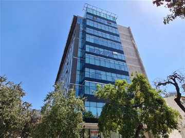 Oficina en arriendo mensual en Costanera / Almirante Pastene Metro Manuel Montt, Providencia - 2 dormitorios, 3 baños