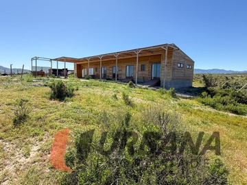 Parcela en venta en Parcela con casa y vista al mar en tanguemar ii, tongoy, Coquimbo - 3 dormitorios, 2 baños