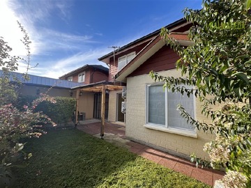 Casa en venta en Valle Volcanes sector Santuario de La Laguna, Puerto Montt - 3 dormitorios, 2 baños