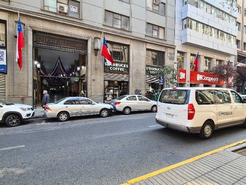 Oficina en arriendo mensual en Amplia Oficina con Excelente Conectividad (156988), Santiago - 1 baño