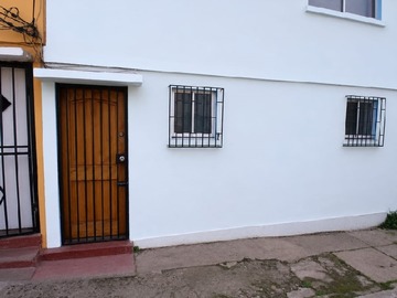 Casa en venta en A pasos del cesfam placeres, Valparaíso - 2 dormitorios, 2 baños