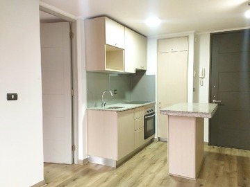 Departamento en arriendo mensual en Morandé, Santiago - 2 dormitorios, 2 baños