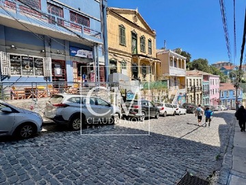 Casa en venta en Valparaíso, Cerro Alegre, Valparaíso - 12 dormitorios, 2 baños