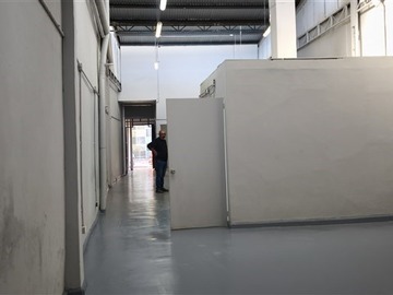Bodega en arriendo mensual en Santiago centro, Santiago - 2 baños