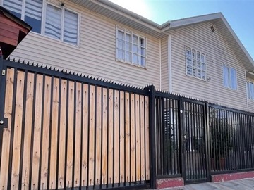 Casa en venta en Jorge Ross Ossa con Parque Iberico, Puente Alto - 4 dormitorios, 3 baños