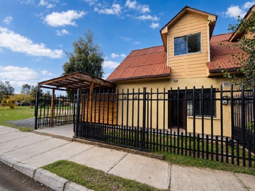 Casa en venta en Munich, Curicó - 3 dormitorios, 1 baño