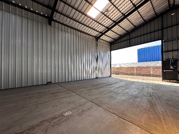 Terreno Industrial en arriendo mensual en A estrenar!!! galpón de 600 mts2 (100688), Lampa - 1 baño