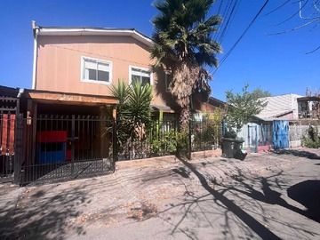 Casa en venta en Gran propiedad con casa interior Puente Alto (161930), Puente Alto - 4 dormitorios, 2 baños