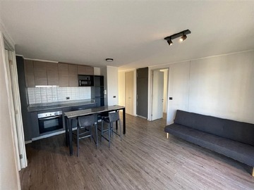 Departamento en arriendo mensual en a 2 minutos del Metro Lo Ovalle, La Cisterna - 3 dormitorios, 3 baños