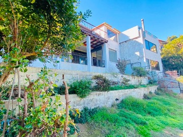 Casa en venta en Un hogar lleno de luz, sol y areas verdes (176938), Viña del Mar - 3 dormitorios, 3 baños