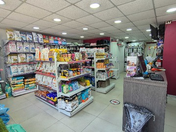 Local Comercial en venta en Venta de derecho de llaves tienda de mascota (170415), Santiago - 1 baño