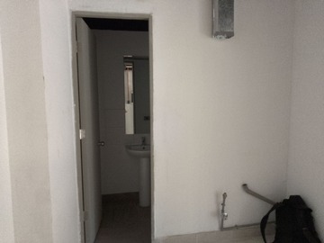 Local Comercial en arriendo mensual en Espacio Ideal para Emprender Tu Negocio (171446), Independencia - 1 baño