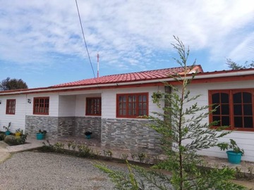 Casa en venta en Los Laureles, Limache - 4 dormitorios, 3 baños