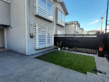 Casa en venta en República - Independencia, Puente Alto - 3 dormitorios, 3 baños