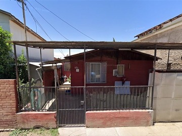 Casa en venta en Eugenio Retes N°521, Maipú - 2 dormitorios, 1 baño