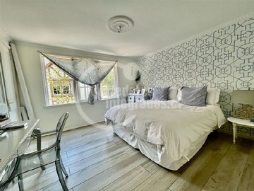 Casa en venta en Nueva Costanera/ Antonio de Pastrana, Vitacura - 5 dormitorios, 4 baños