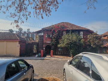 Oficina en arriendo mensual en Oficina en 2 Piso de Casa Comercial, Monte Carmelo - 1 baño